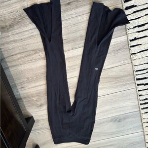 Alo women’s leggings with slit black size small